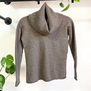 100% Extrafine Merino Wool Ribbed Long Sleeve Brown Turtle Cowl Neck Sweater XS